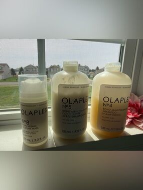 Olaplex shampoo, Olaplex conditioner and Olaplex hydrating mask